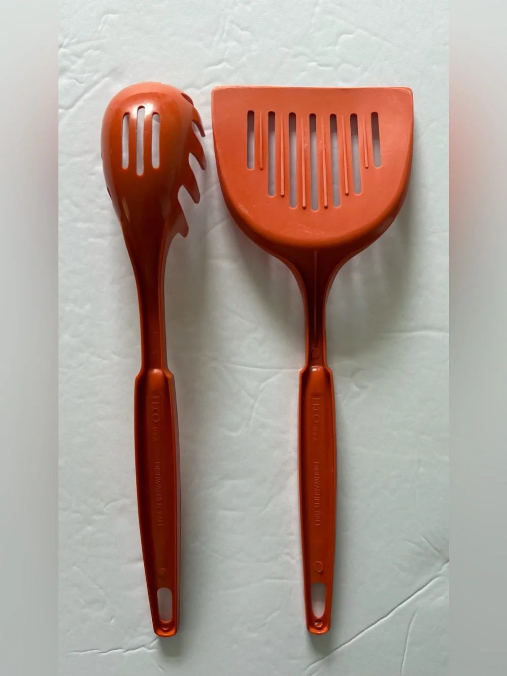 EKCO Orange Slotted Spatula & Slotted Spaghetti Pasta Spoon Scoop Vintage